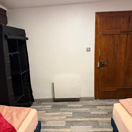 Le Petit Nid De Cigogne Apartment *